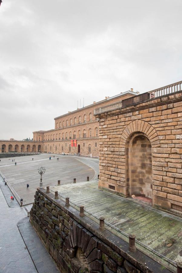 Pitti Three Apartamento